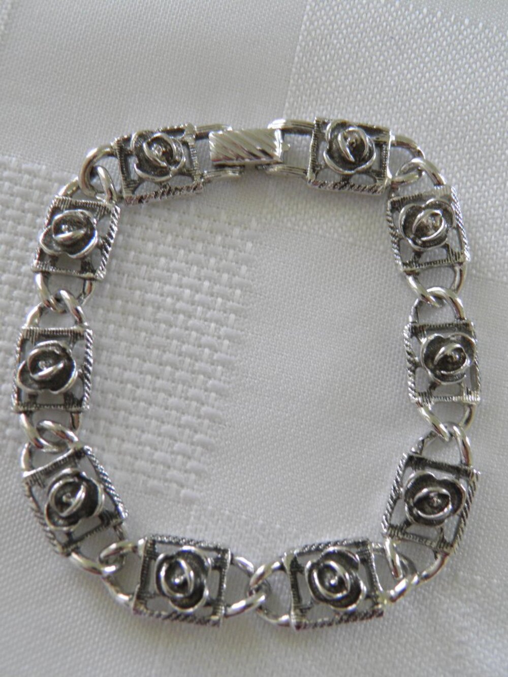 SARAH COV Silver Rose Floral Square Link Chain Bracelet